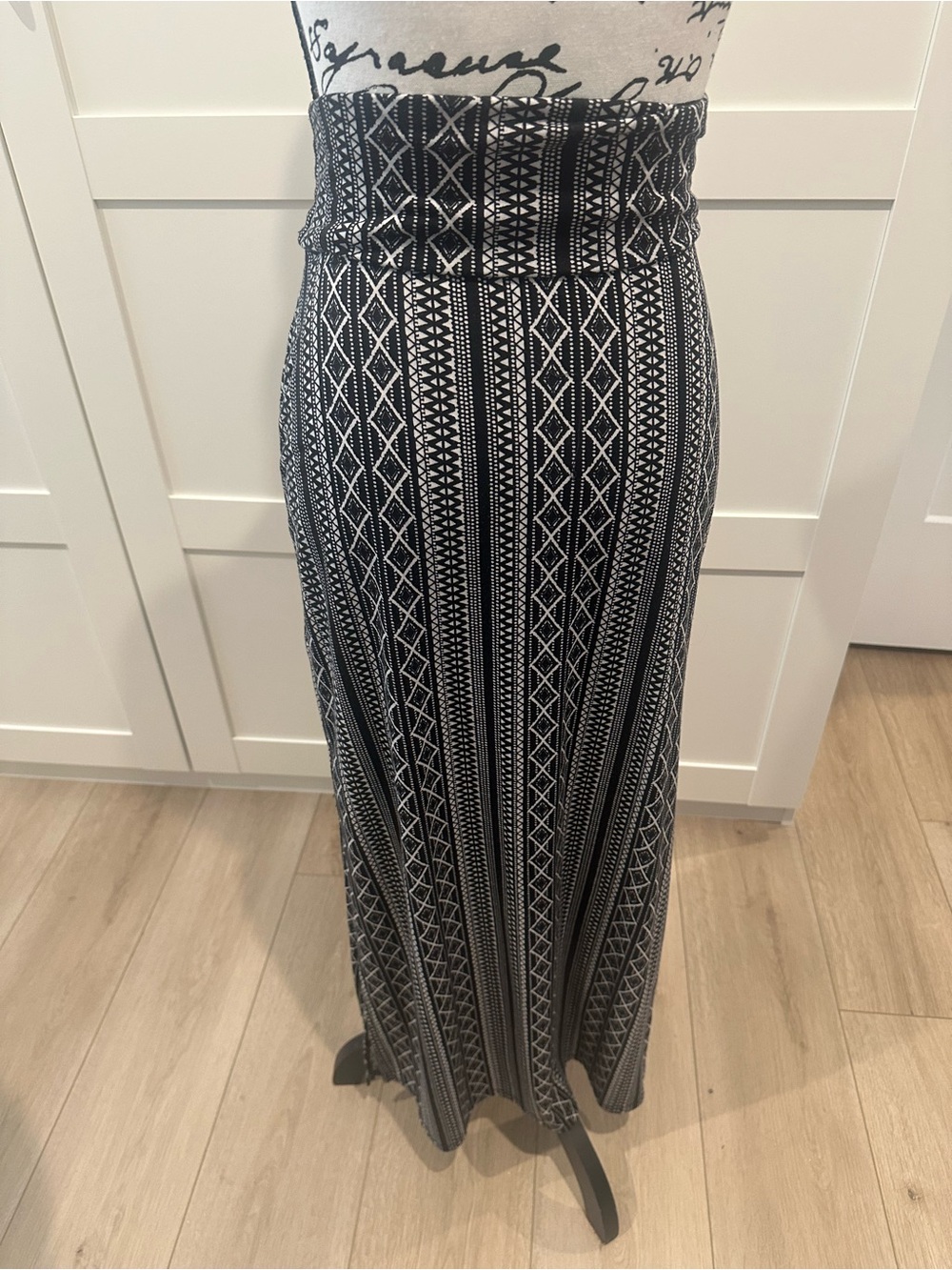 BOHO Maxi Skirt - High Leg SLIT ON EACH SIDE. Size small/Med